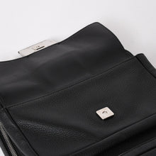 画像をギャラリービューアに読み込む, 極美品 FENDI フェンディ バケットパック リュック デイパック セレリア 7VZ047 レザー ブラック シルバー金具 中古 4a004584
