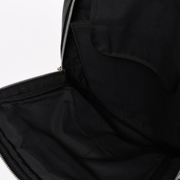 極美品 FENDI フェンディ バケットパック リュック デイパック セレリア 7VZ047 レザー ブラック シルバー金具 中古 4a004584