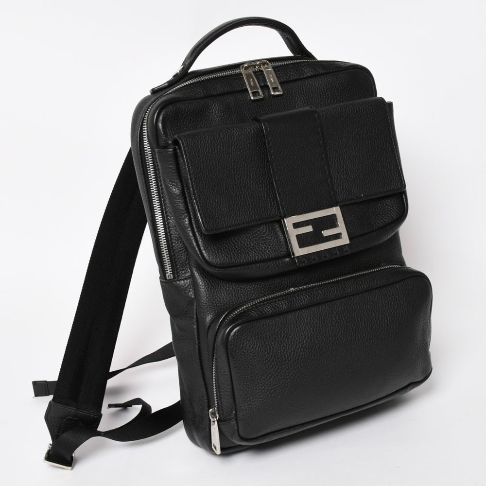 極美品 FENDI フェンディ バケットパック リュック デイパック セレリア 7VZ047 レザー ブラック シルバー金具 中古 4a004584