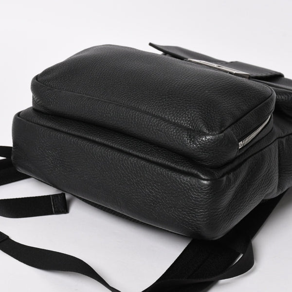 極美品 FENDI フェンディ バケットパック リュック デイパック セレリア 7VZ047 レザー ブラック シルバー金具 中古 4a004584