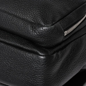 極美品 FENDI フェンディ バケットパック リュック デイパック セレリア 7VZ047 レザー ブラック シルバー金具 中古 4a004584