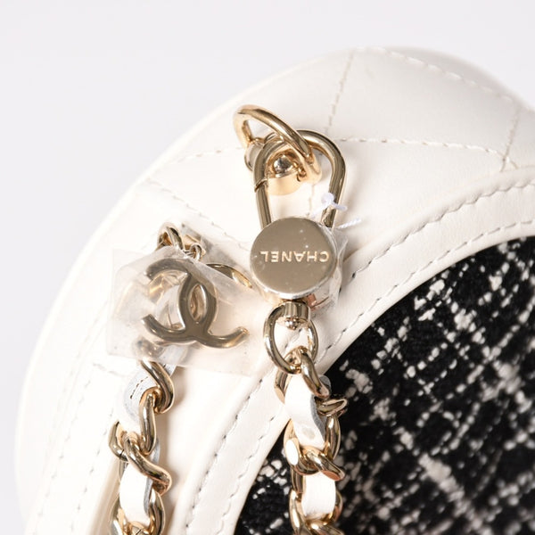 Like new CHANEL round chain pouch here mark random number black white tweed leather silver hardware used 4a004469