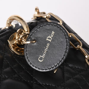 Very Good Condition Christian Dior Lady D-Joy Bag Small M0613ONGE_M900 Cannage Lambskin Black Used 4a003292