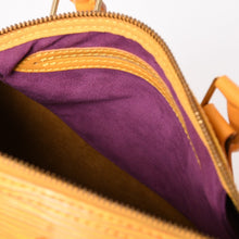 Load image into Gallery viewer, 極美品 LOUIS VUITTON ルイヴィトン エピ スピーディ25 ボストンバッグ ハンドバッグ タッシリイエロー エピレザー イエロー ゴールド金具 M43019 中古 4a004586