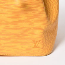 画像をギャラリービューアに読み込む, LOUIS VUITTON ルイヴィトン エピ プチノエ ショルダーバッグ M44109 エピレザー タッシリーイエロー ゴールド金具 美品 中古 4a004634