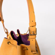 画像をギャラリービューアに読み込む, LOUIS VUITTON ルイヴィトン エピ プチノエ ショルダーバッグ M44109 エピレザー タッシリーイエロー ゴールド金具 美品 中古 4a004634