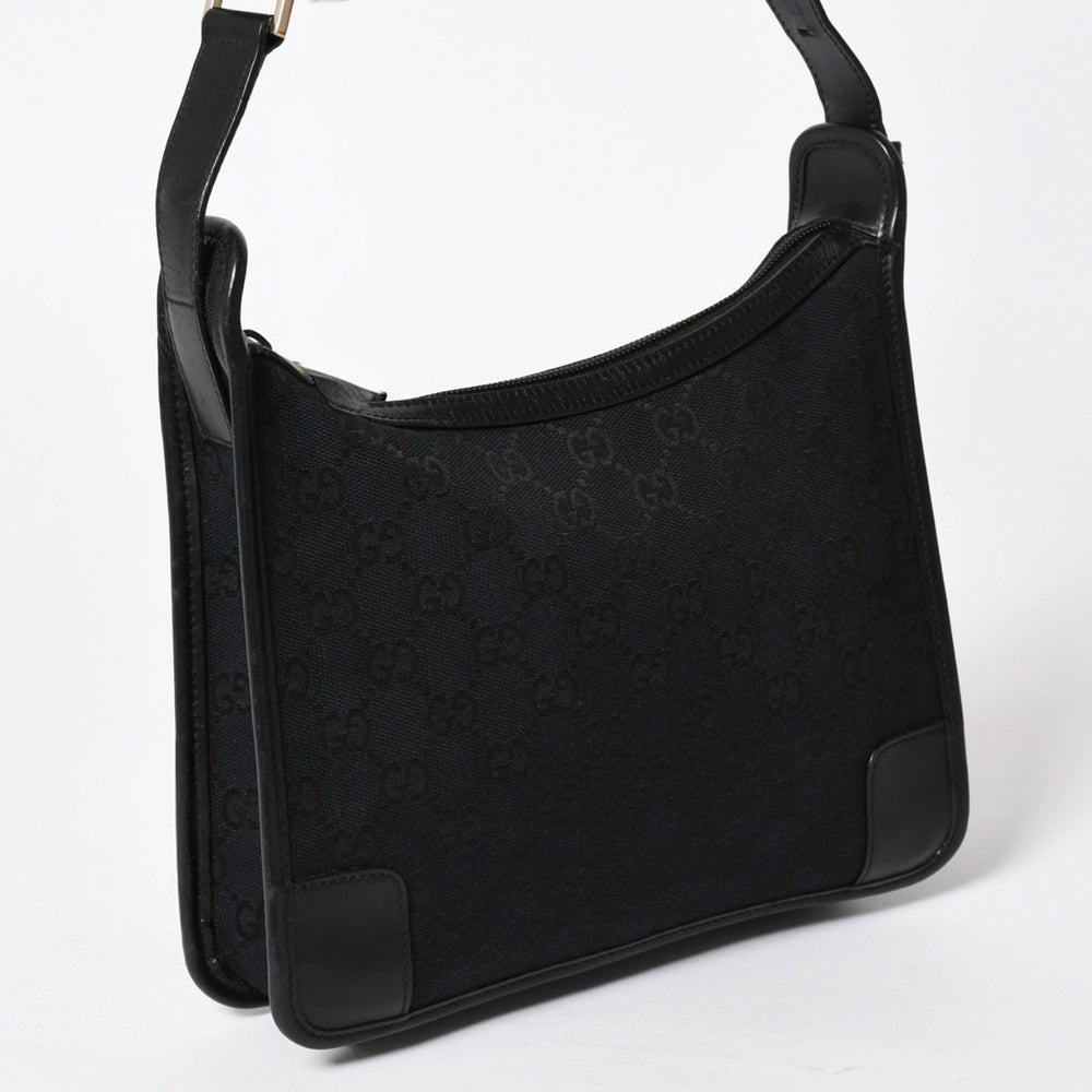 Very good condition GUCCI Gucci shoulder bag one shoulder 001 4206 GG canvas leather black silver hardware used 4a004599