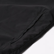 画像をギャラリービューアに読み込む, 極美品 CHROME HEARTS クロムハーツ リギンス ファブリック ナイロンコーチジャケット オールドイングリッシュフォント ブラック RS3 クロスボールボタン ドローコード シルバー925 Mサイズ 中古 4a004637