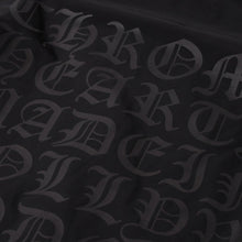 画像をギャラリービューアに読み込む, 極美品 CHROME HEARTS クロムハーツ リギンス ファブリック ナイロンコーチジャケット オールドイングリッシュフォント ブラック RS3 クロスボールボタン ドローコード シルバー925 Mサイズ 中古 4a004637