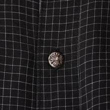 画像をギャラリービューアに読み込む, CHROME HEARTS クロムハーツ クロスボールボタン半袖グラフチェックシャツ コンチョボタン ブラック グレー Mサイズ 格子柄 シルバー925 良品 中古 4a004650