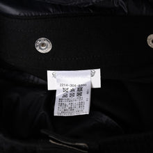 画像をギャラリービューアに読み込む, CHROME HEARTS クロムハーツ サイドクロスボールボタンスナップ トラックパンツ オールドイングリッシュフォント ブラック レザー Sサイズ シルバー925 美品 中古 4a004640