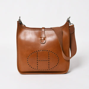 HERMES エルメス Evelyne I PM エヴリン アン PM ショルダーバッグ □D刻印 SV金具 ヴォーバレニア ゴールド 2000年製 美品 中古 4a004666