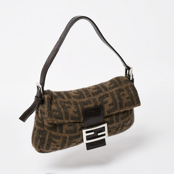 極美品 FENDI フェンディ マンマバケット ワンショルダーバッグ 26424 ズッカ柄 ウール レザー ブラウン 中古 4a004669