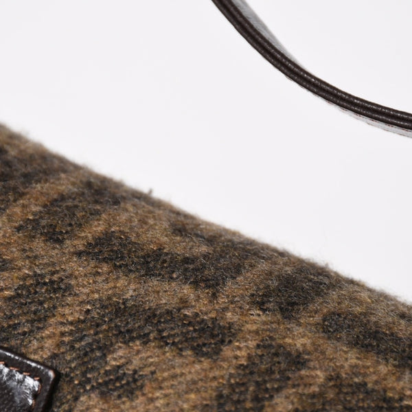 極美品 FENDI フェンディ マンマバケット ワンショルダーバッグ 26424 ズッカ柄 ウール レザー ブラウン 中古 4a004669