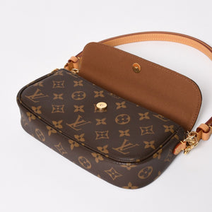 New and unused LOUIS VUITTON Wallet on Chain Ivy One Shoulder Bag M81911 Monogram Brown Used 4a004670