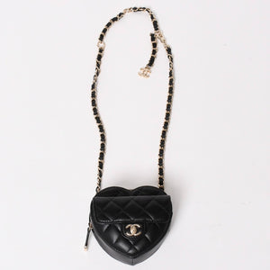 極美品 CHANEL シャネル チェーンクラッチバッグ AP2784 32番台 ココマーク ラムスキン ブラック ゴールド金具 中古 4a004747