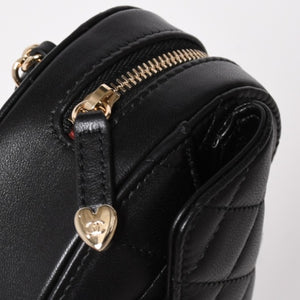 極美品 CHANEL シャネル チェーンクラッチバッグ AP2784 32番台 ココマーク ラムスキン ブラック ゴールド金具 中古 4a004747