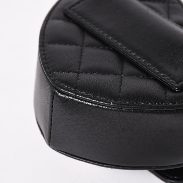 極美品 CHANEL シャネル チェーンクラッチバッグ AP2784 32番台 ココマーク ラムスキン ブラック ゴールド金具 中古 4a004747