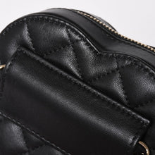 画像をギャラリービューアに読み込む, 極美品 CHANEL シャネル チェーンクラッチバッグ AP2784 32番台 ココマーク ラムスキン ブラック ゴールド金具 中古 4a004747