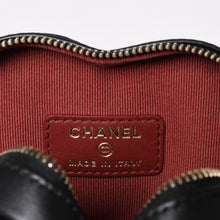 画像をギャラリービューアに読み込む, 極美品 CHANEL シャネル チェーンクラッチバッグ AP2784 32番台 ココマーク ラムスキン ブラック ゴールド金具 中古 4a004747
