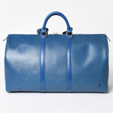 Load image into Gallery viewer, LOUIS VUITTON ルイヴィトン ボストンバッグ エピ M42965 キーポル50 ブルー レザー PVC ゴールド金具 美品 中古 4a004515