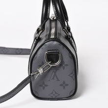 画像をギャラリービューアに読み込む, 極美品 LOUIS VUITTON ルイヴィトン ハンドバッグ ショルダーバッグ キーポルXS 2WAY ブラック グレー M45947 中古 4a004671