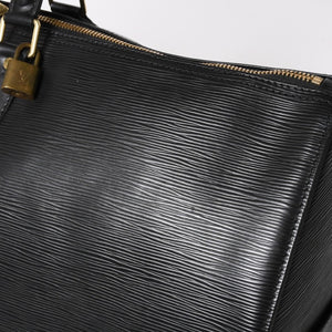 Very Good Condition LOUIS VUITTON Boston Bag Travel Bag M59052 Keepall 55 Black Epi Leather Gold Hardware Used 4a004514