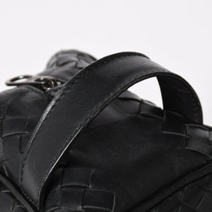 BOTTEGA VENETA ボッテガヴェネタ イントレチャート トラベルポーチ セカンドバッグ ブラック レザー 美品 中古 4a004676