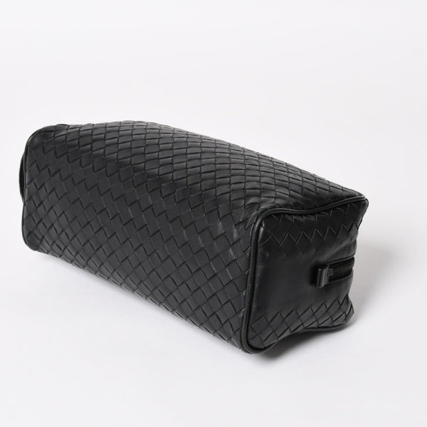 BOTTEGA VENETA ボッテガヴェネタ イントレチャート トラベルポーチ セカンドバッグ ブラック レザー 美品 中古 4a004676