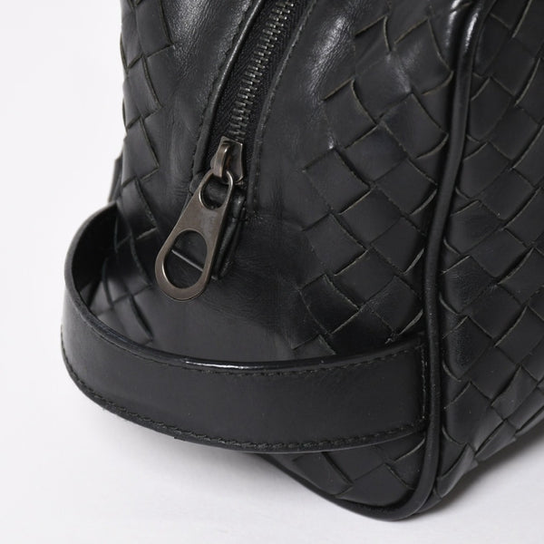 BOTTEGA VENETA ボッテガヴェネタ イントレチャート トラベルポーチ セカンドバッグ ブラック レザー 美品 中古 4a004676
