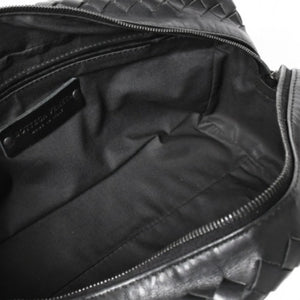 BOTTEGA VENETA ボッテガヴェネタ イントレチャート トラベルポーチ セカンドバッグ ブラック レザー 美品 中古 4a004676