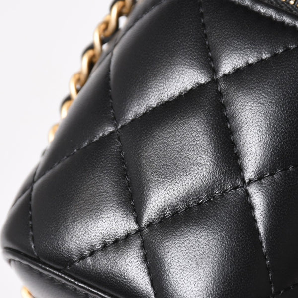 CHANEL シャネル マトラッセ ミニバニティケース チェーンショルダーバッグ 31番台 ココマーク ココボール パールクラッシュ ラムスキン ブラック ゴールド金具 美品 中古 4a004993