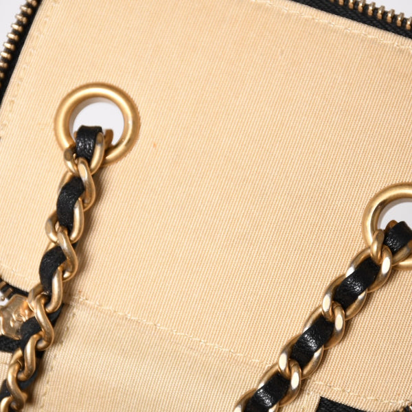 CHANEL シャネル マトラッセ ミニバニティケース チェーンショルダーバッグ 31番台 ココマーク ココボール パールクラッシュ ラムスキン ブラック ゴールド金具 美品 中古 4a004993