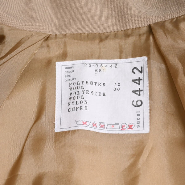 極美品 Sacai サカイ テーラードジャケット クロップド 23-06442 サイズ1 ベージュ ポリエステル シルバー金具 中古 4b005485