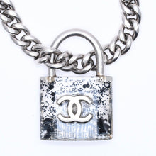 Load image into Gallery viewer, CHANEL シャネル カデナチェーンネックレス ココマーク 14K刻印 シルバー クリア GP レジン 良品 中古 4c068818