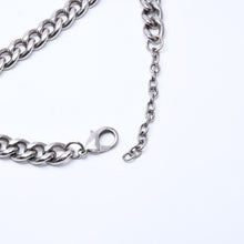 Load image into Gallery viewer, CHANEL シャネル カデナチェーンネックレス ココマーク 14K刻印 シルバー クリア GP レジン 良品 中古 4c068818