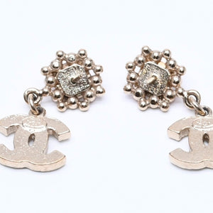 Very Good Condition CHANEL Cocomark Earrings Accessories 06P GP Rhinestone Stone Gold Weight 5.99g Used 4a004631