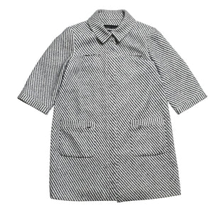Very Good Condition CHANEL Striped Tweed Stainless Steel Collar Coat P53429V31165 Here Mark Button 3/4 Sleeve White Black Outerwear Black Metal Hardware Used 4a004713
