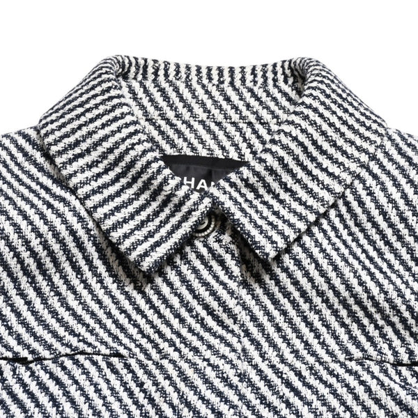 Very Good Condition CHANEL Striped Tweed Stainless Steel Collar Coat P53429V31165 Here Mark Button 3/4 Sleeve White Black Outerwear Black Metal Hardware Used 4a004713