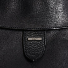 Load image into Gallery viewer, LOUIS VUITTON ルイヴィトン ブラックレザー トラッカージャケット HHL44EQXS 3rdタイプ ブラック 50サイズ シルバー金具 美品 中古 4a003314
