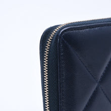 画像をギャラリービューアに読み込む, 極美品 CHANEL シャネル CHANEL19 コインケース 小銭入れ 29番台 ココマーク ラムスキン ネイビー ゴールド金具 中古 4a004716