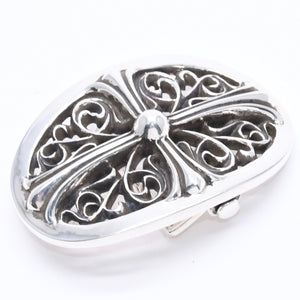 Very good condition CHROME HEARTS BUCKLE CLASSIC OVAL CROSS 1.5 Classic oval cross buckle 1.5 Weight approx. 136.38g Used 4a004719
