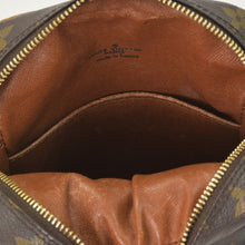 Load image into Gallery viewer, LOUIS VUITTON ルイヴィトン ショルダーバッグ ダヌーブ モノグラム ヌメ革 PVC ブラウン M45266 美品 中古 4a0047214