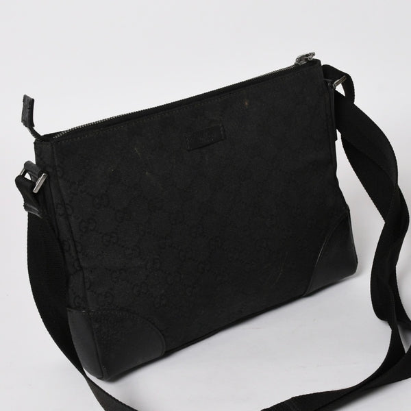 GUCCI グッチ ショルダーバッグ 114273 001998 GGキャンバス レザー ブラック ブラックメタル金具 良品 中古 4a004723