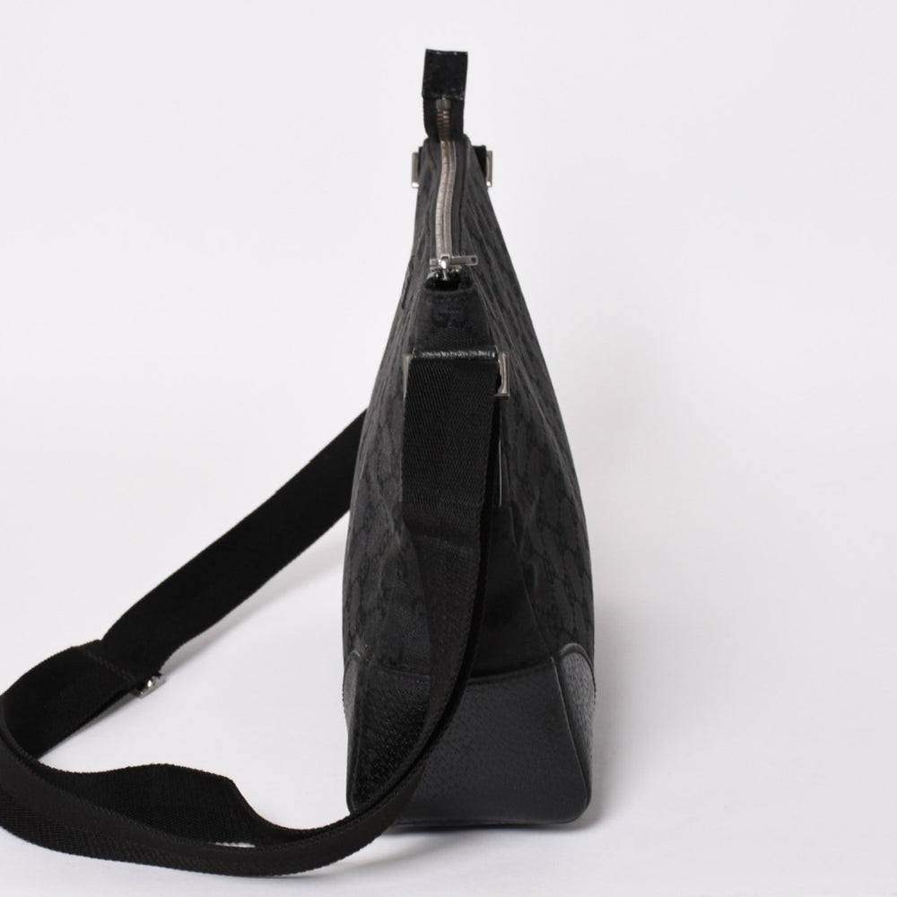 GUCCI Gucci Shoulder Bag 114273 001998 GG Canvas Leather Black Black Metal Hardware Good Used 4a004723