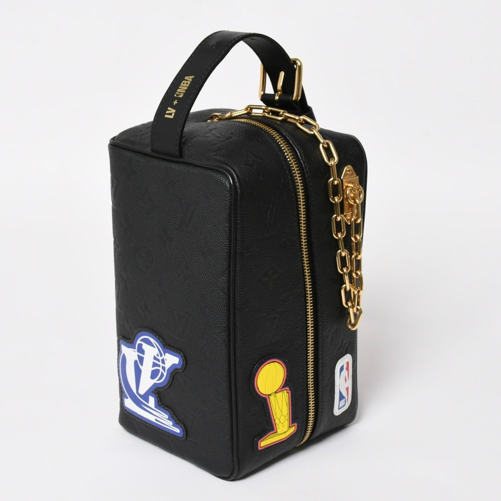 Very Good Condition LOUIS VUITTON NBA Monogram Cloakroom Drop Kit Black M58515 Used 4a004672