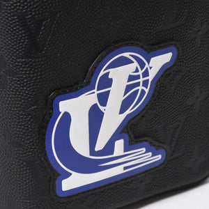 極美品 LOUIS VUITTON ルイヴィトン NBA モノグラム クロークルーム ドロップキット ブラック M58515 中古 4a004672