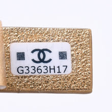 画像をギャラリービューアに読み込む, 新品未使用品 CHANEL シャネル ココマーク ココチャーム バッグチャーム チャーム ゴールド ランダム番台 激レア ラムスキン シルバー金具 中古 4a004744