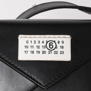 MM6 Maison Margiela メゾンマルジェラ ショルダーバッグ ミニショルダーバッグ ブラック ホワイト 美品 中古 4a004603