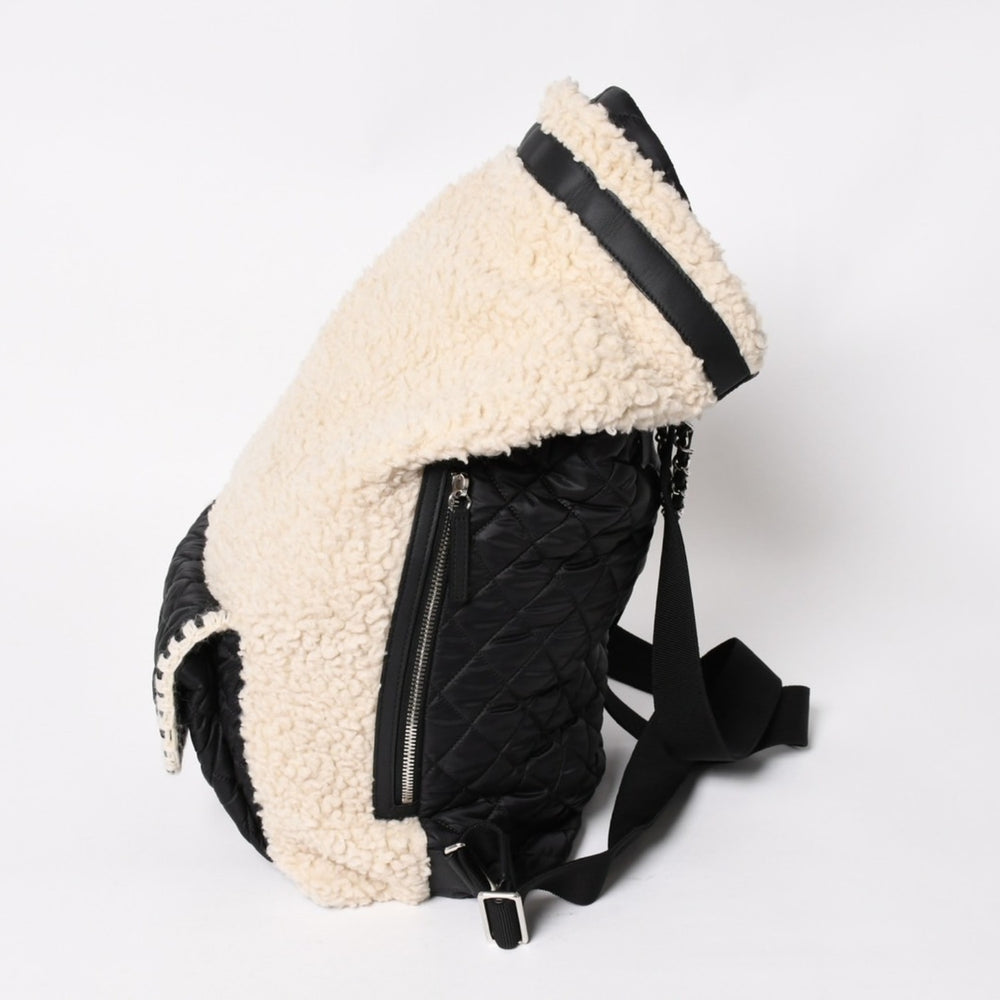 Very Good Condition CHANEL COCO NIEGE Backpack Rucksack No. 26 Coco Mark Nylon Boa Beige Black Used 4a004780